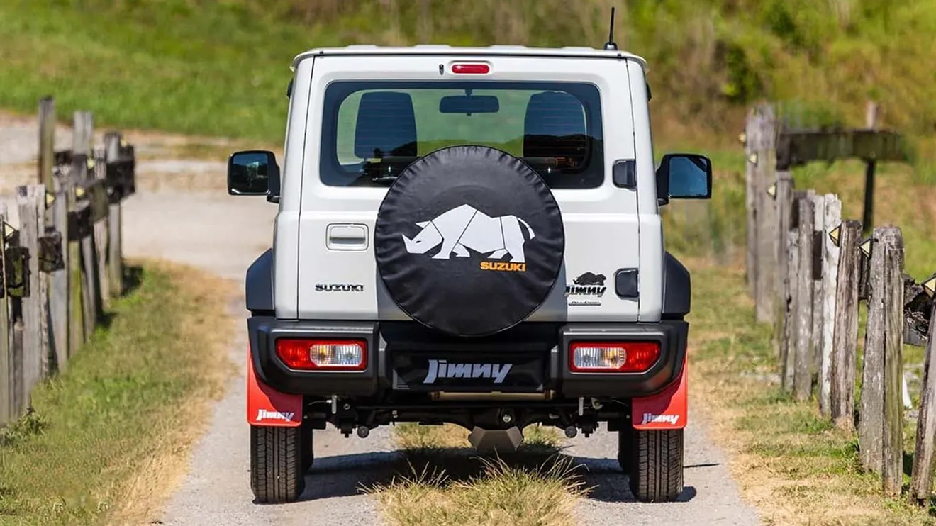 Suzuki Jimny Rhino - posterior