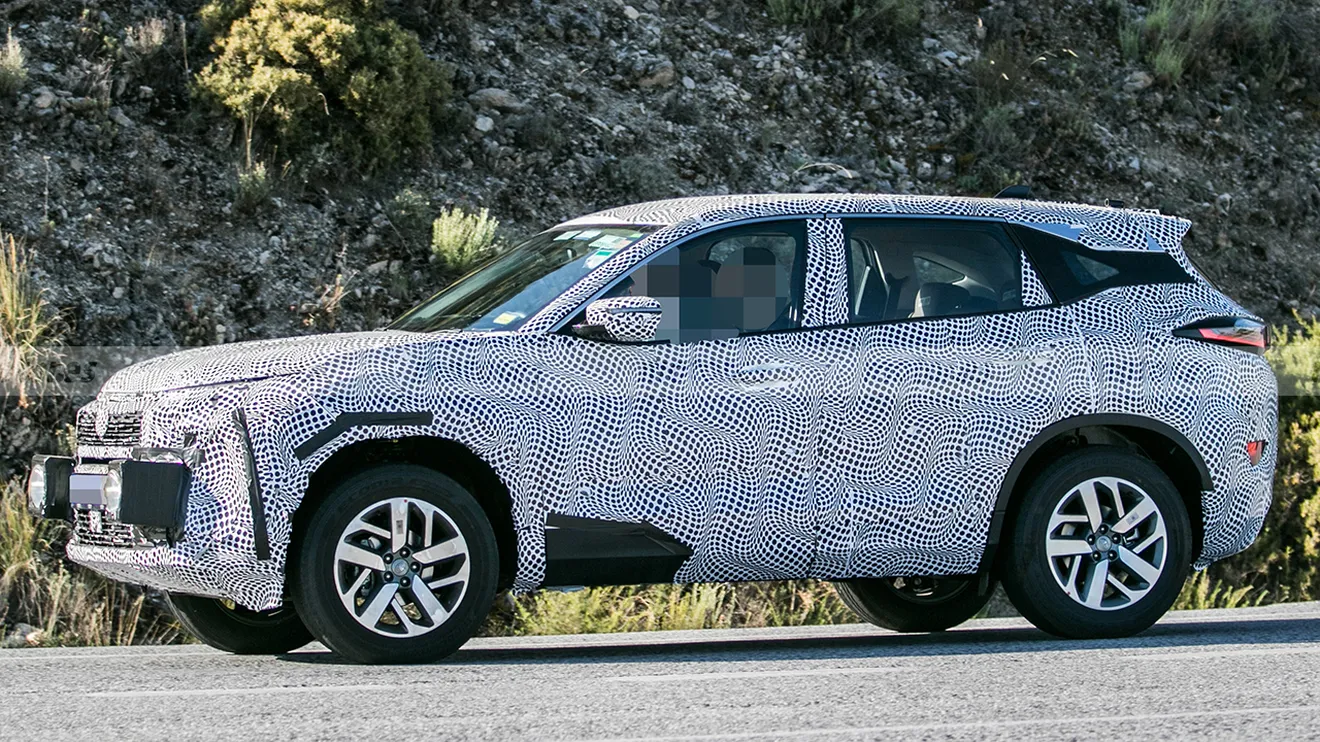 Tata Harrier 2024 - foto espía lateral