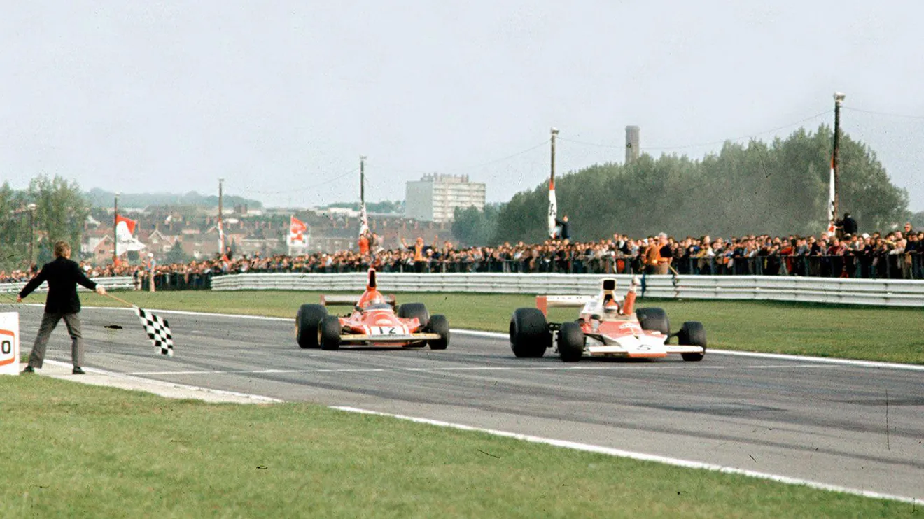 Fittipaldi ganó a Lauda por poco margen en 1974