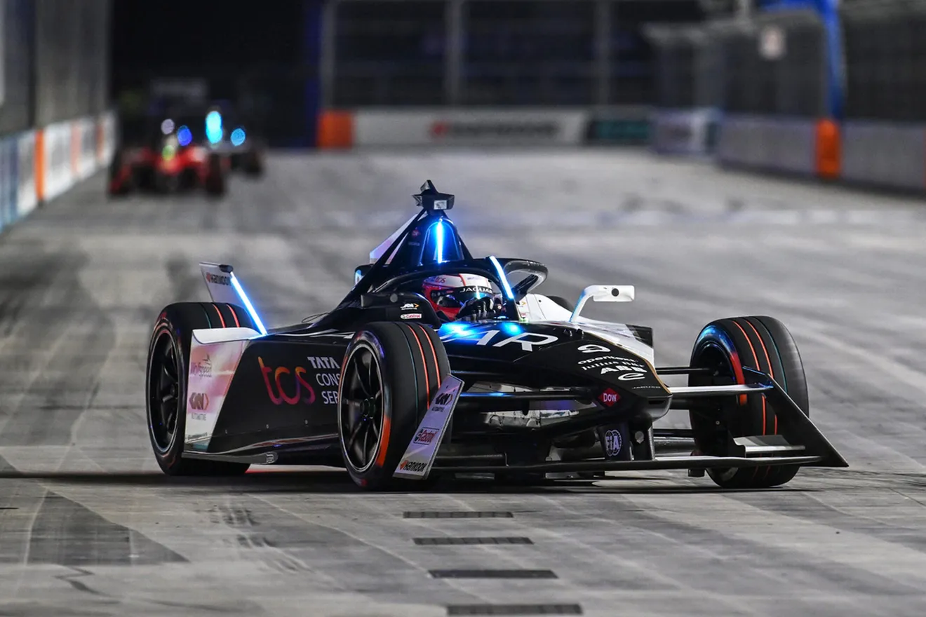 Nick Cassidy cierra la Fórmula E con victoria para certificar el título de equipos de Envision