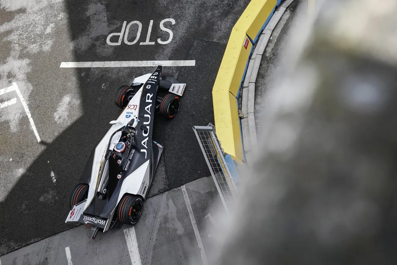 Nick Cassidy se queda la última pole del año de la Fórmula E en el ePrix de Londres
