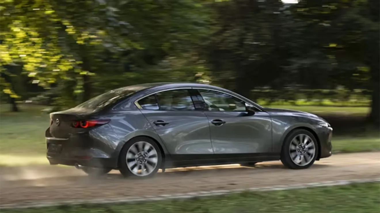 Mazda3 Sedán