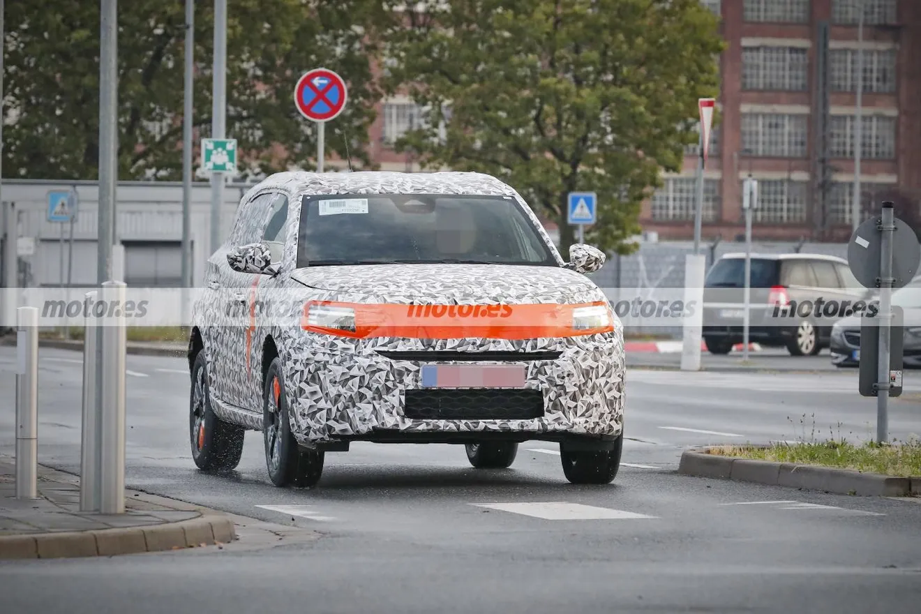El nuevo Opel Frontera posa en sus primeras pruebas, la segunda generación del sucesor del Meriva también será un SUV eléctrico