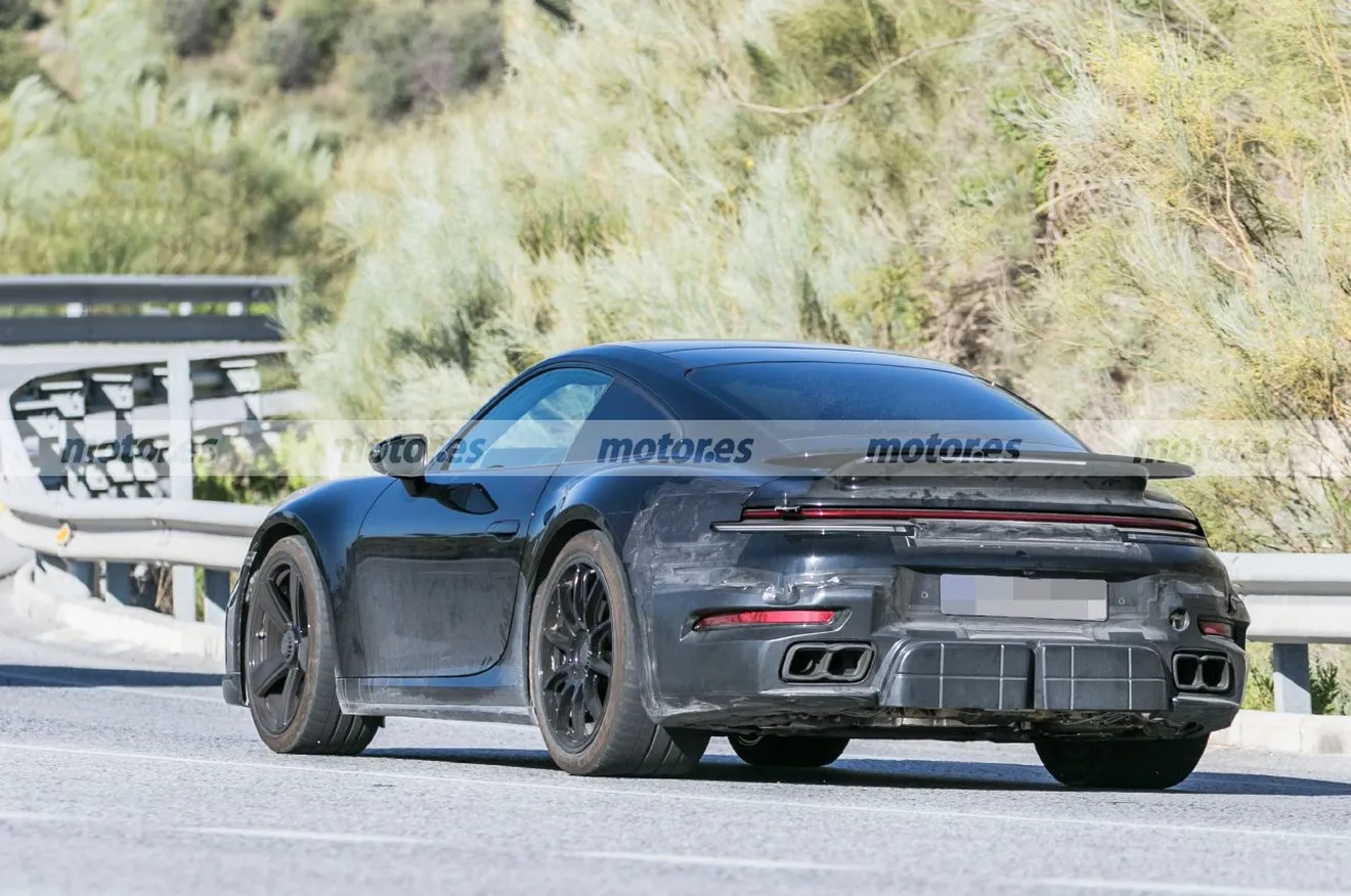 Fotos espía Porsche 911 Turbo Facelift 2024