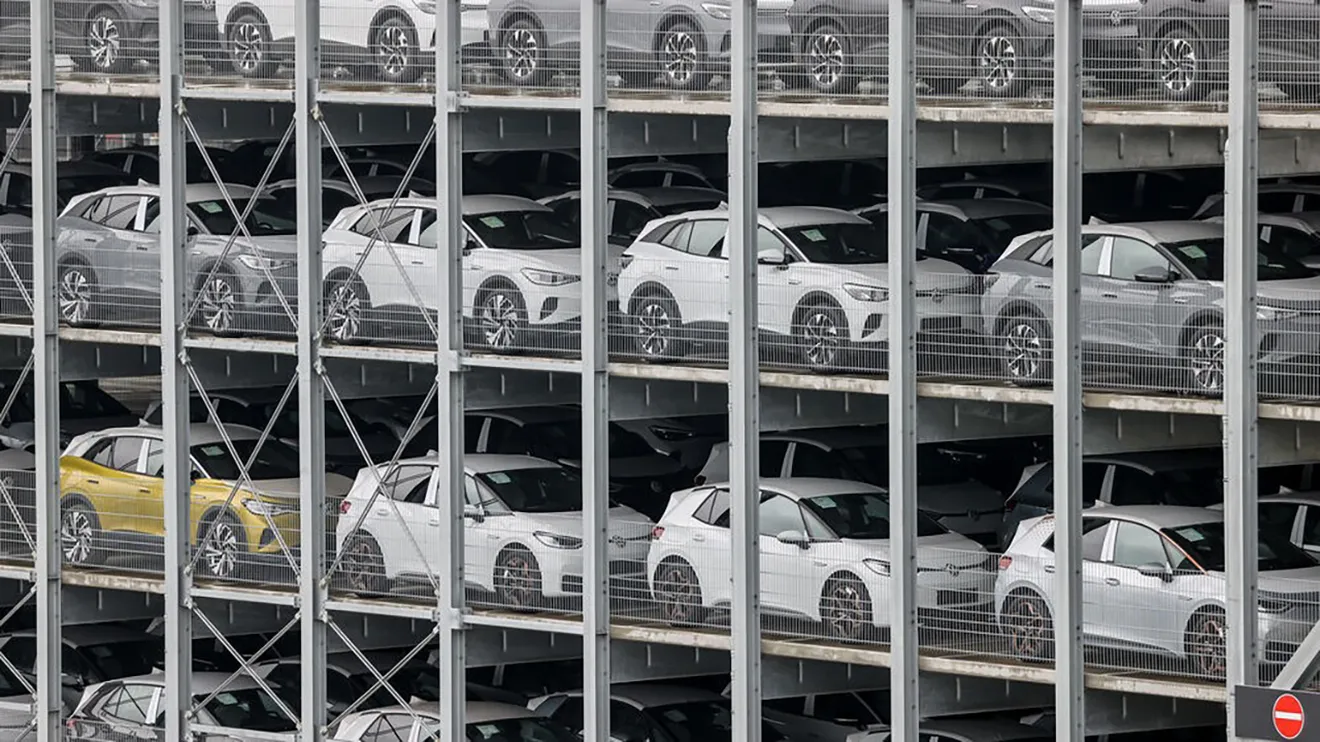 Las devoluciones en caliente de Volkswagen, la marca alemana busca sitio para el excedente de coches eléctricos que no puede colocar