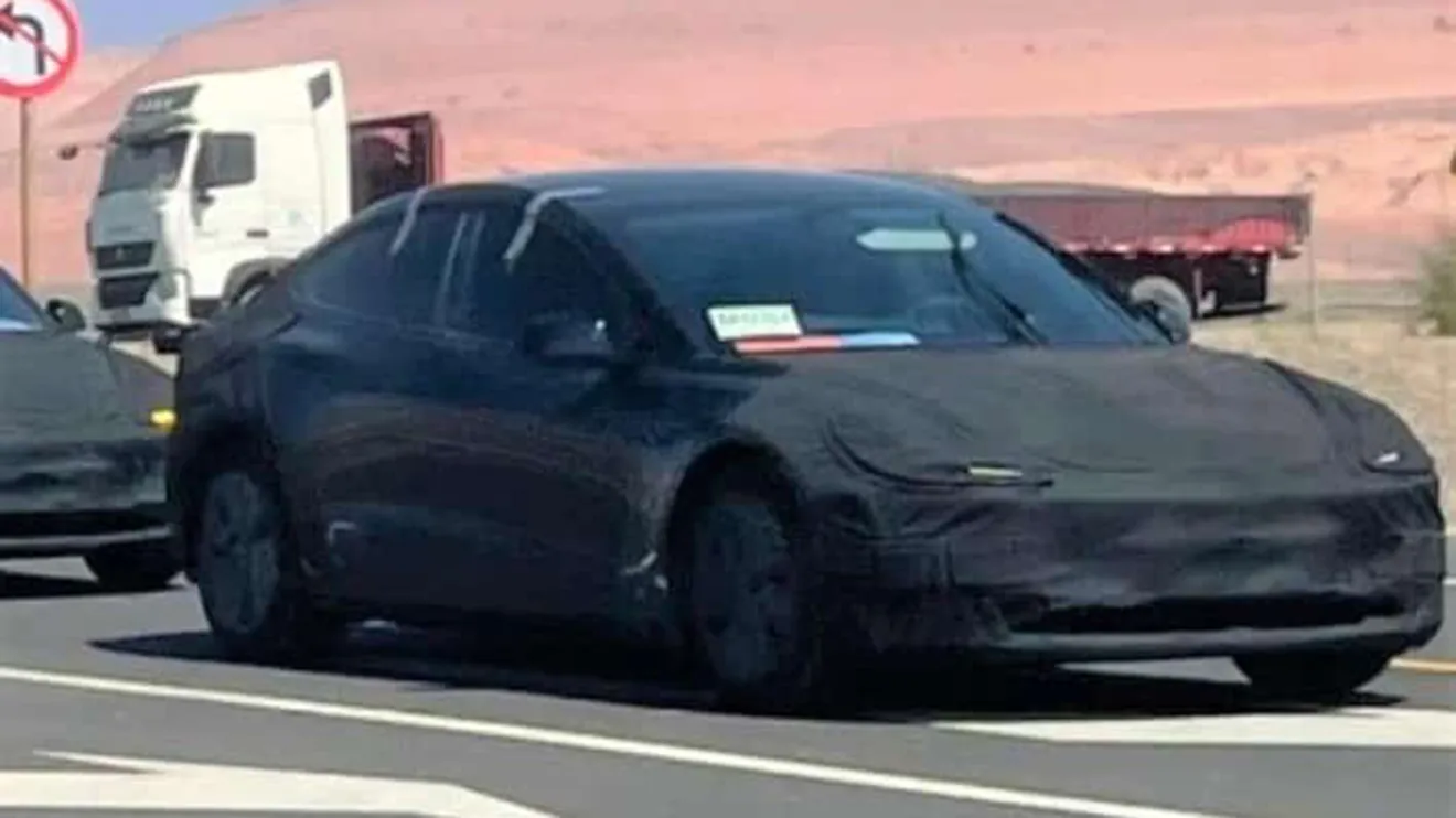 Tesla Model 3 2024 - foto espía