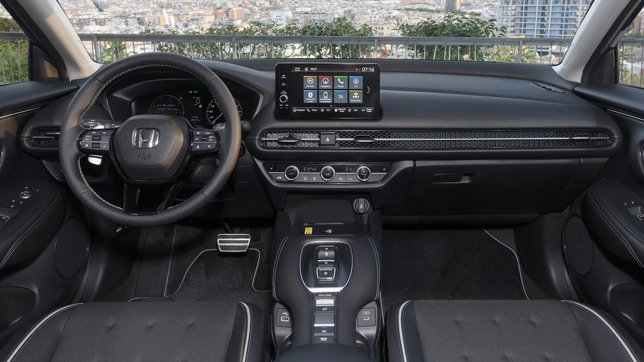 Honda ZR-V - interior