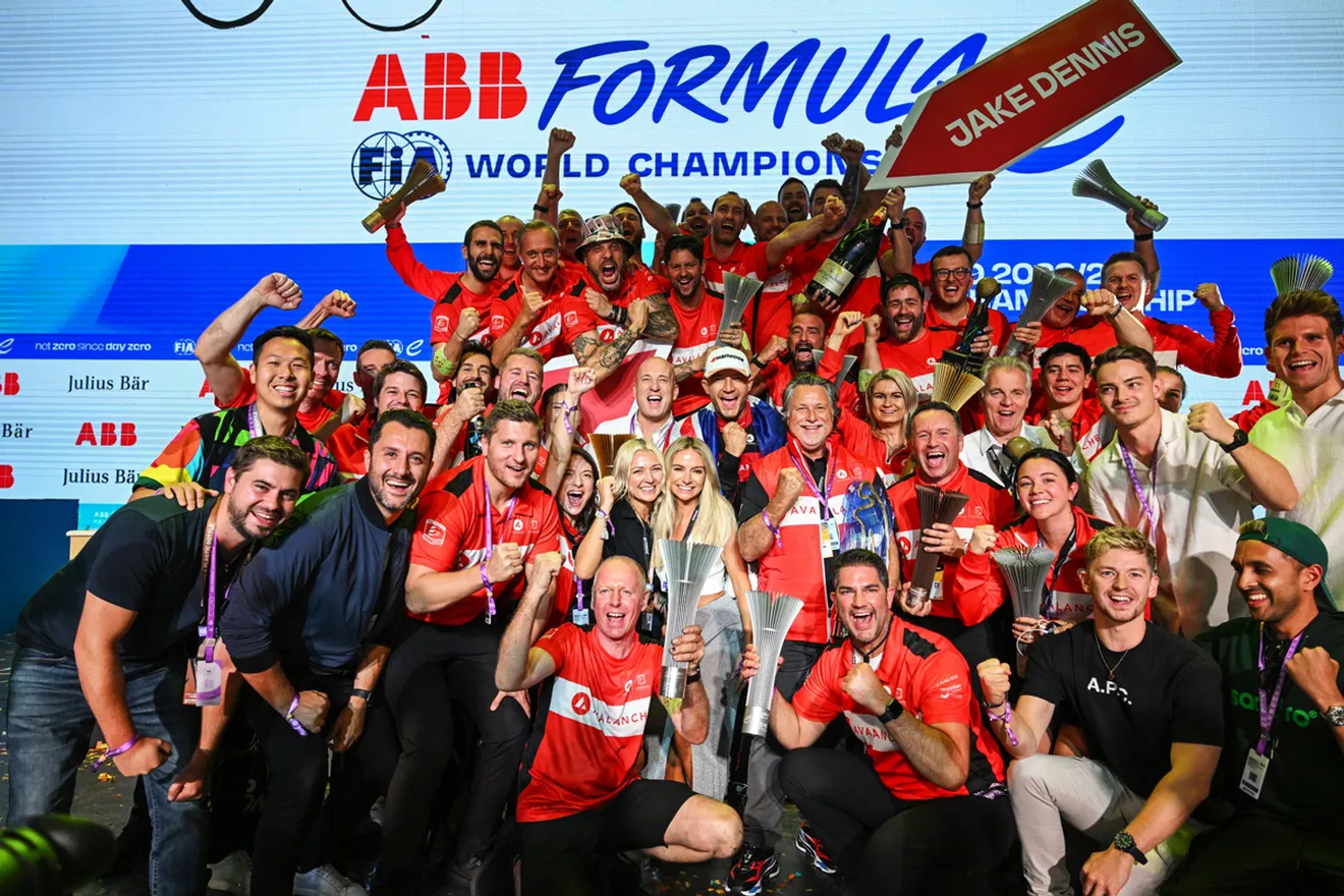 Jake Dennis y Envision Racing, campeones de la Fórmula E: éxito de los 'equipos-cliente'