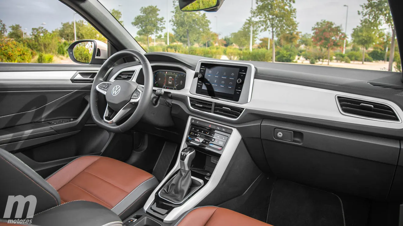 Volkswagen T-Roc Cabrio 2024 - interior