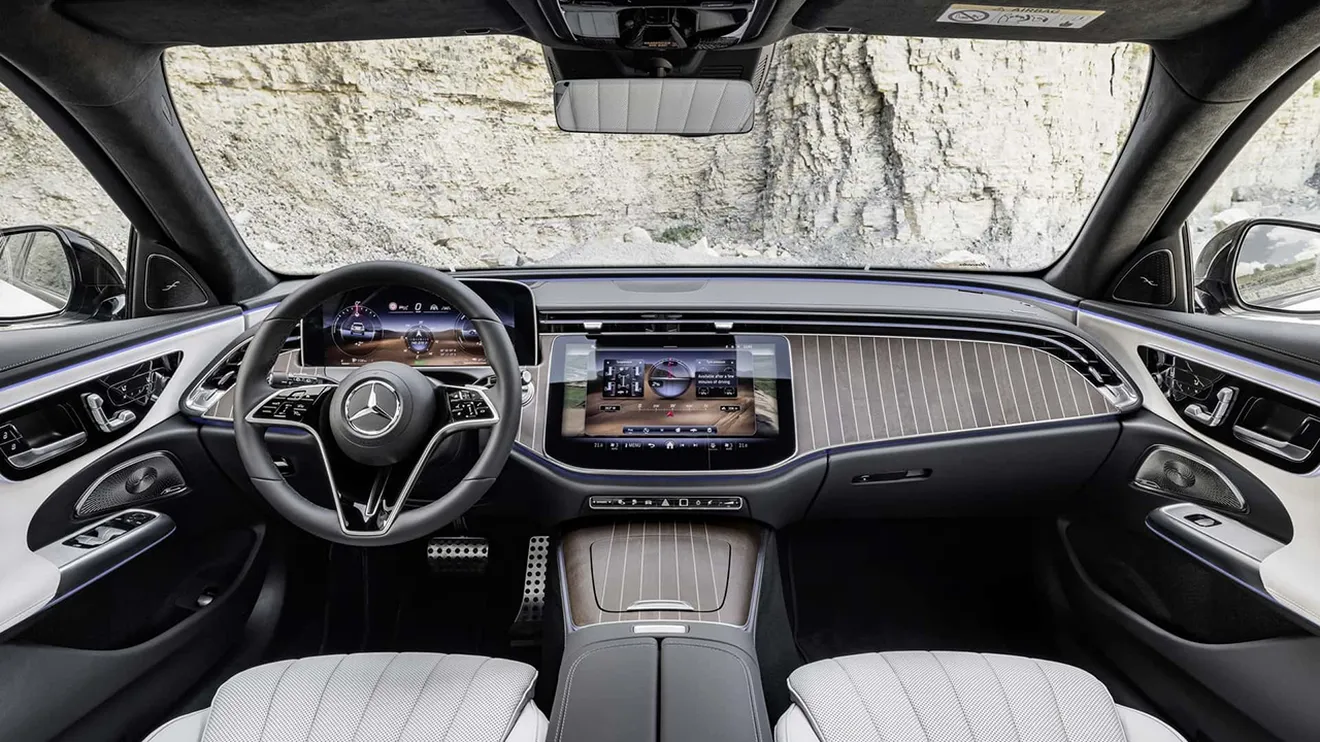 Mercedes Clase E All-Terrain 2024 - interior