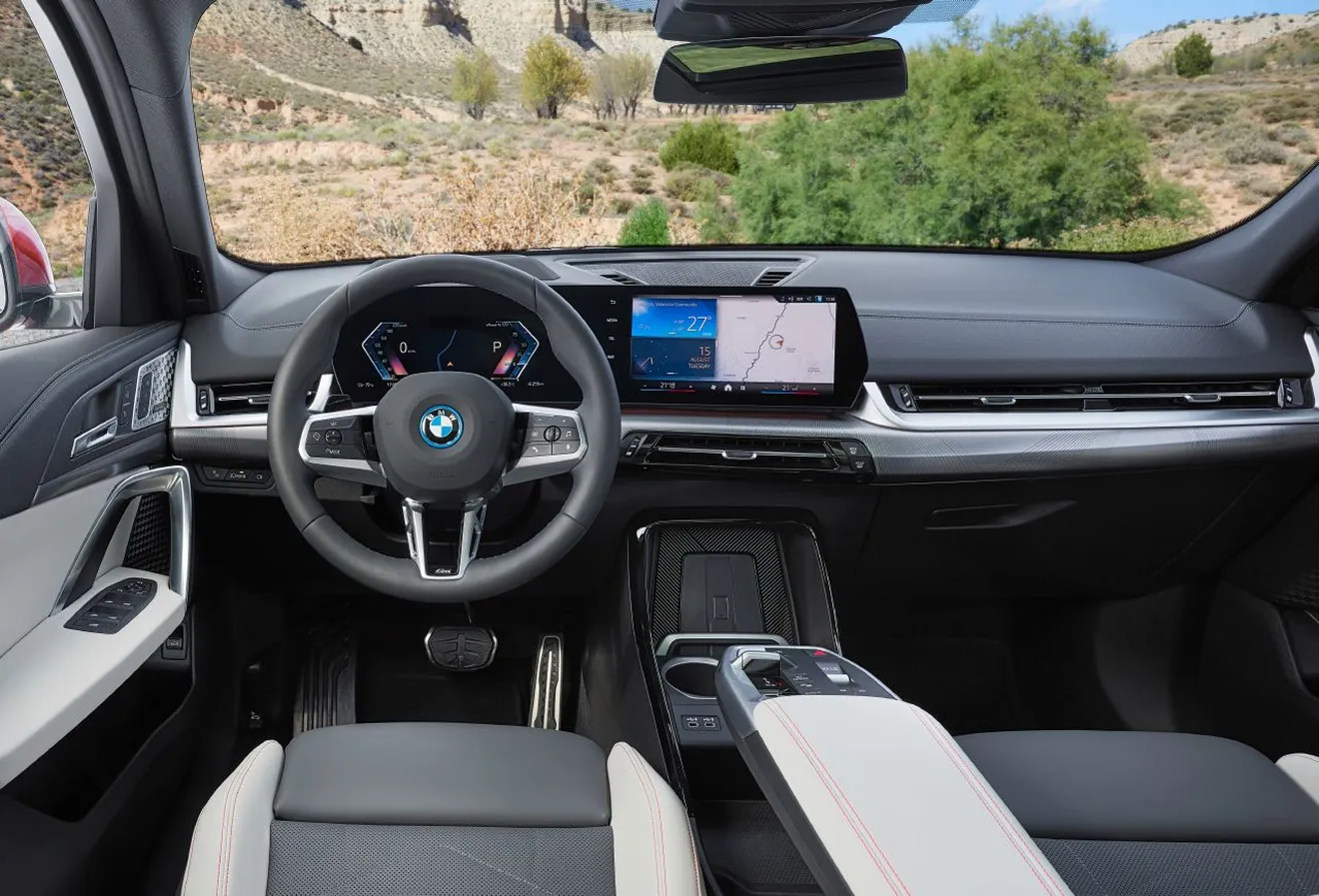 BMW X2 2024 - interior