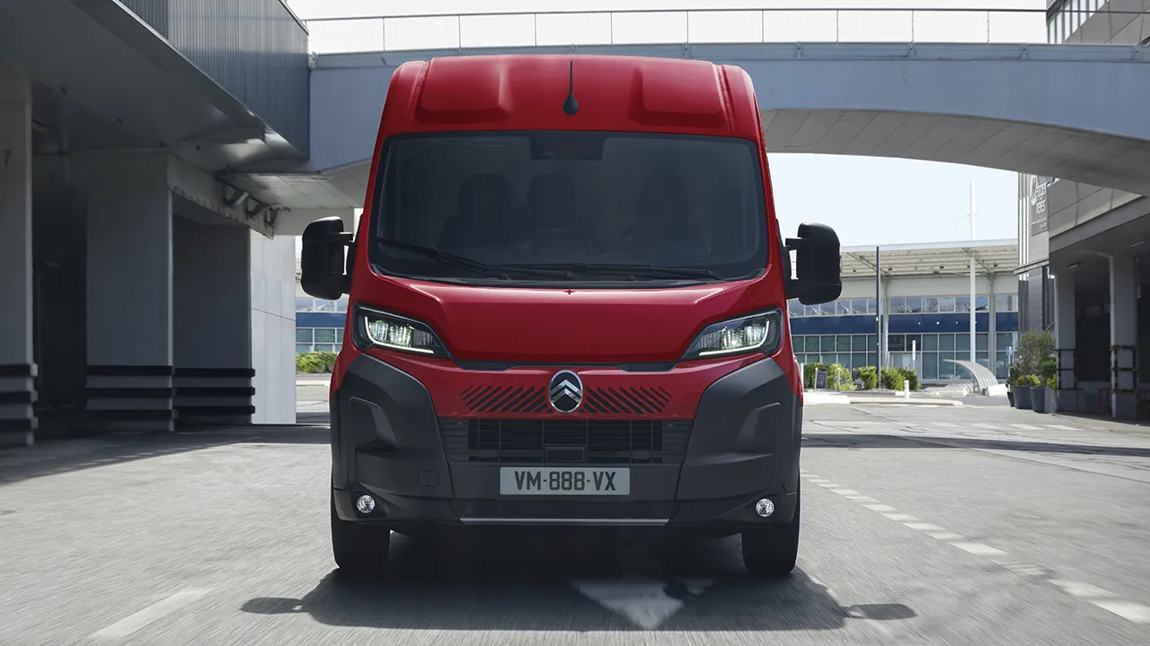 Best HD Pictures about  Citroen Jumper Anhngelast  with No AI Images