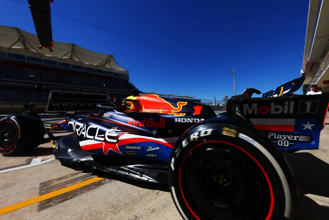 Max Verstappen dispara primero en Austin; Carlos Sainz no brilla y Fernando Alonso sufre con los frenos