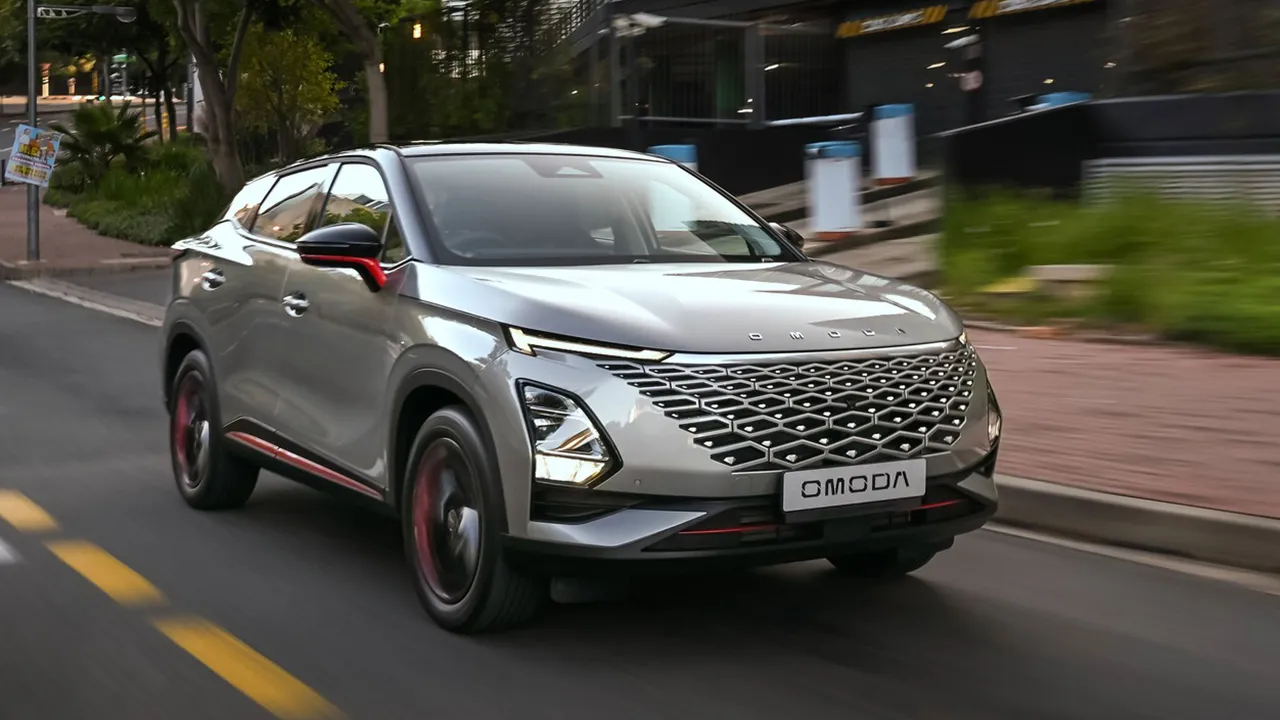 Todas las claves del nuevo Omoda 5, el SUV chino que llega a España por unos 30.000 € y quiere rivalizar con el KIA Sportage