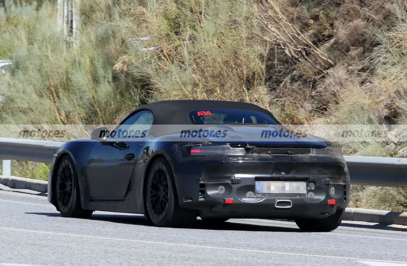 Fotos espía Porsche Boxster E 2025