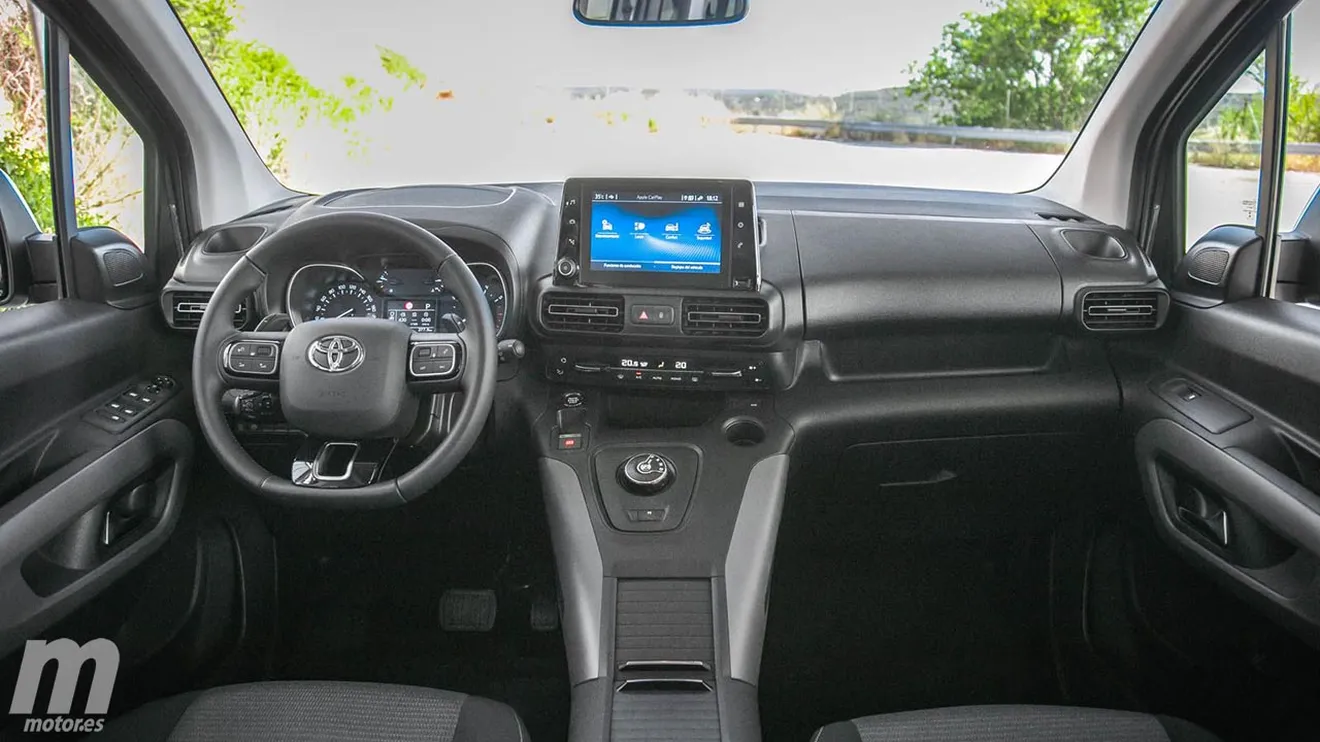 Toyota Proace City Verso - interior