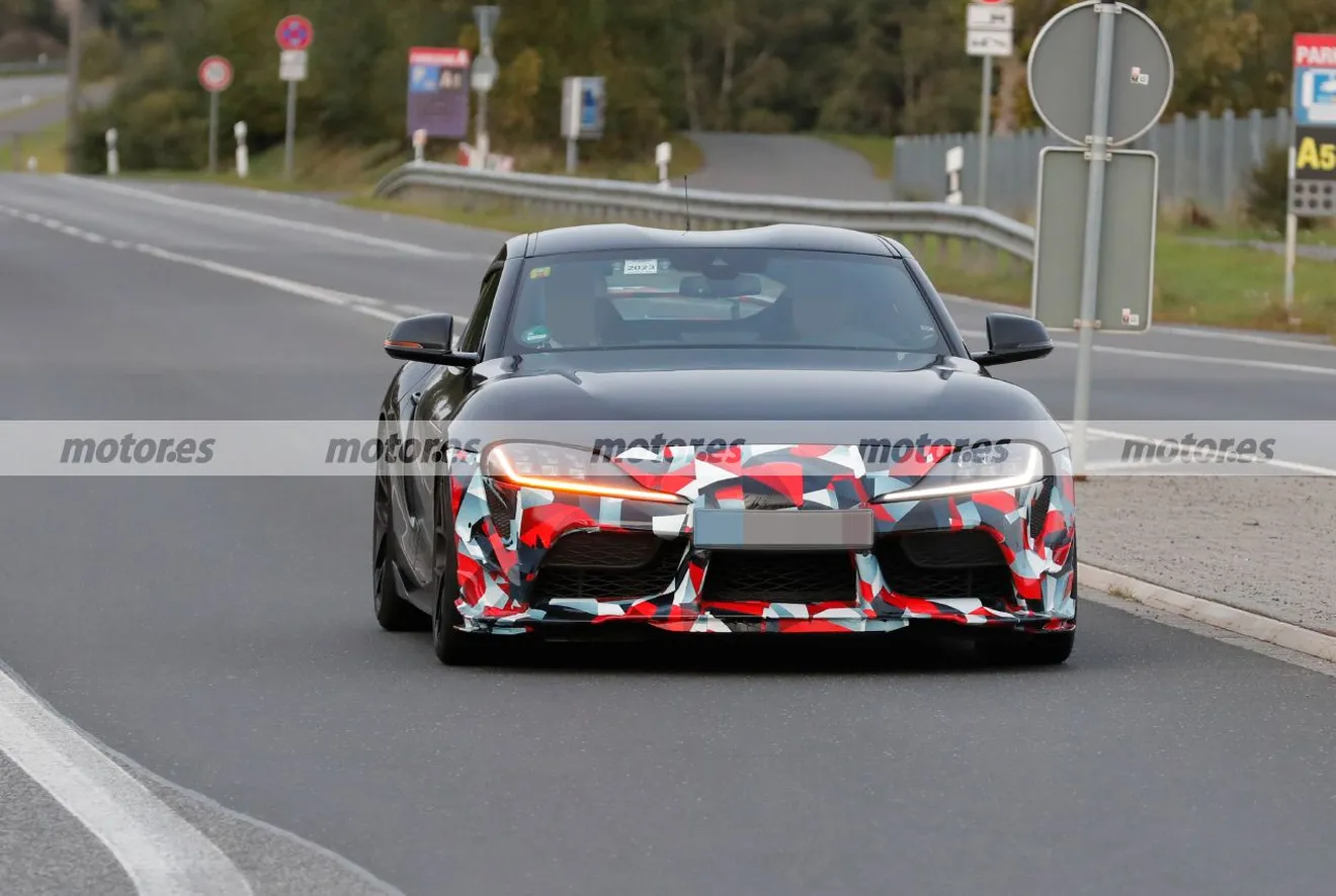El nuevo Toyota GRMN Supra ha sido cazado en Nürburgring, la 5ª generación del deportivo japonés vuela tan alto como el BMW M4 CSL