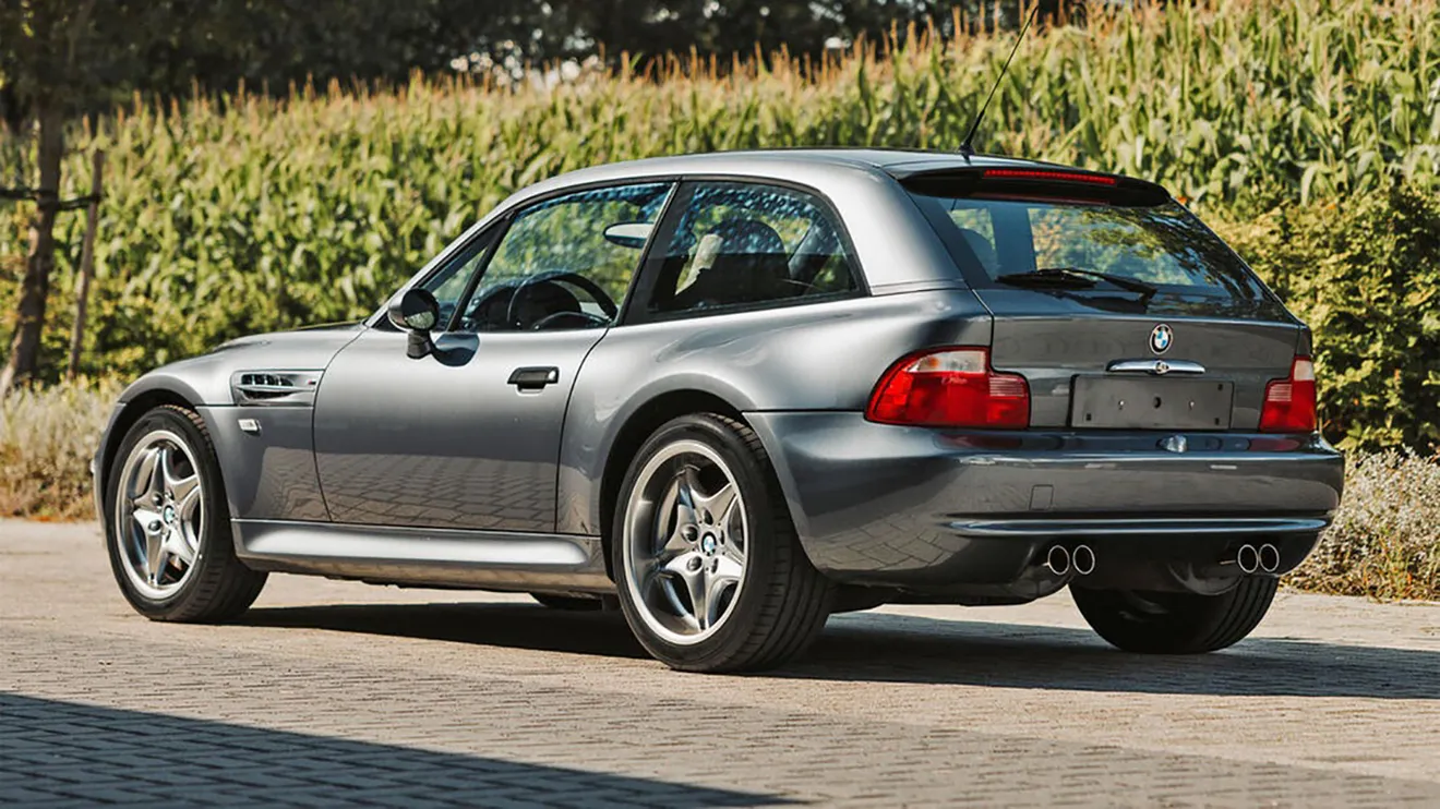 El coleccionismo tiene precio, este BMW Z3 M Coupé casi a estrenar ha encontrado dueño en una subasta tras pagar una cifra de vértigo