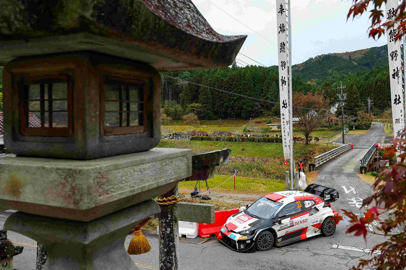 Elfyn Evans mantiene un cómodo liderato en la matinal del sábado del Rally de Japón