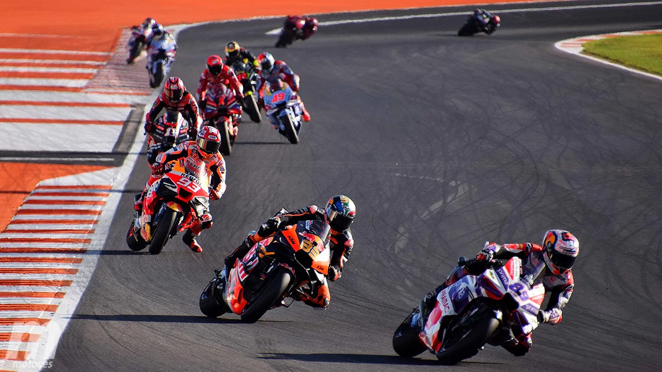MotoGP 2023 Valencia - Carrera Sprint