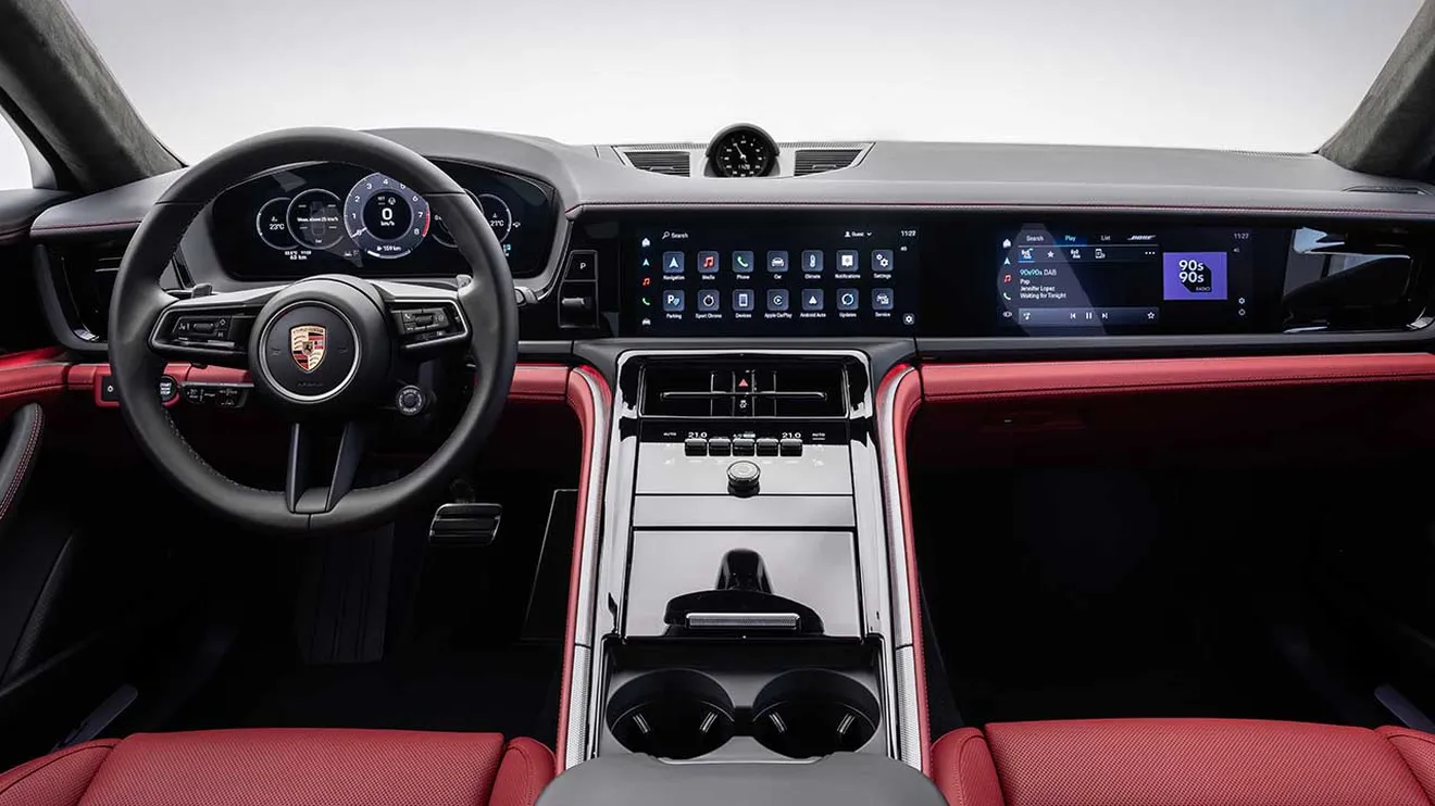 El nuevo Porsche Panamera confirma su fecha de presentación y calienta a los competidores con un vistazo a su lujoso interior