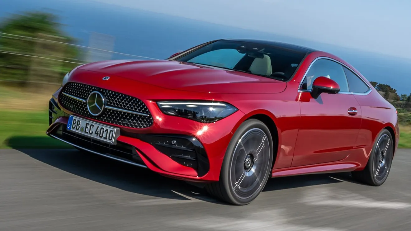 El Mercedes CLE Coupé es ahora más potente, tiene tracción 4MATIC y etiqueta ECO, así es la nueva versión que ya tiene precio