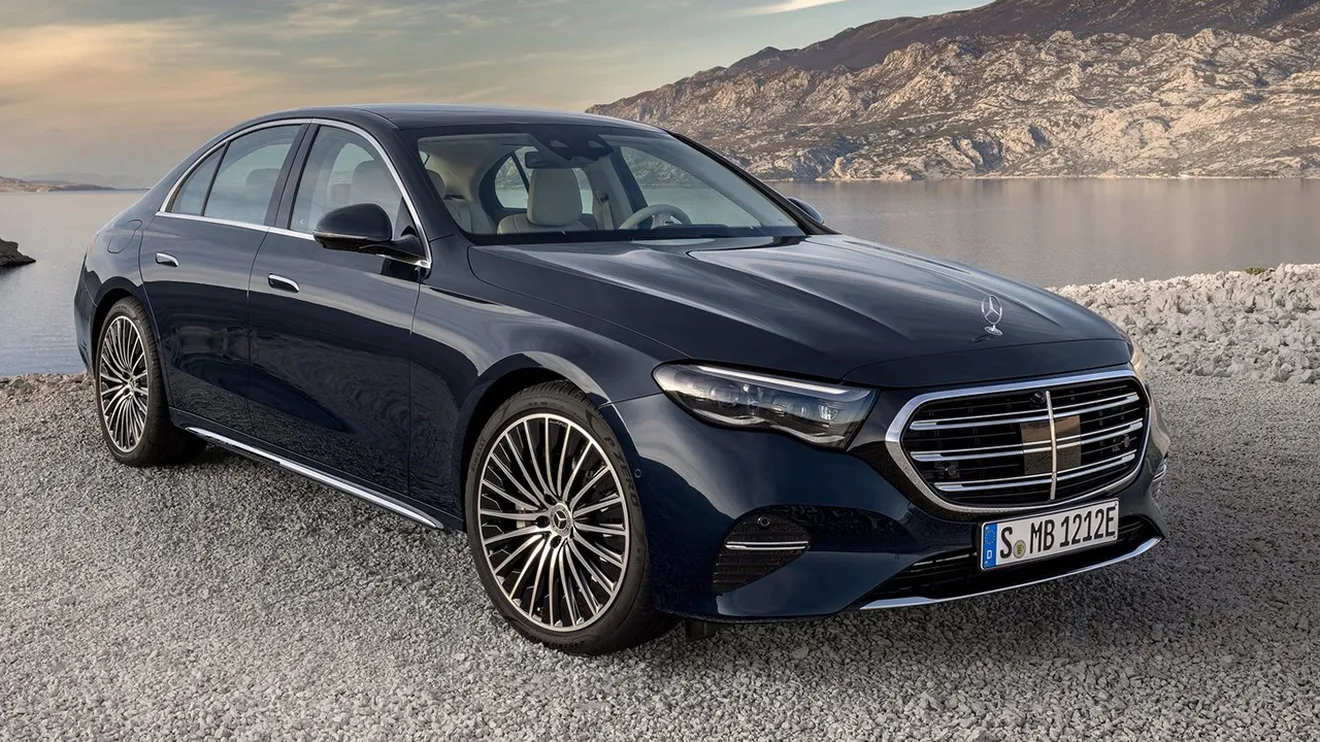 Etiqueta CERO, tracción integral y diésel, así es el nuevo Mercedes Clase E híbrido enchufable que ya tiene precios en España