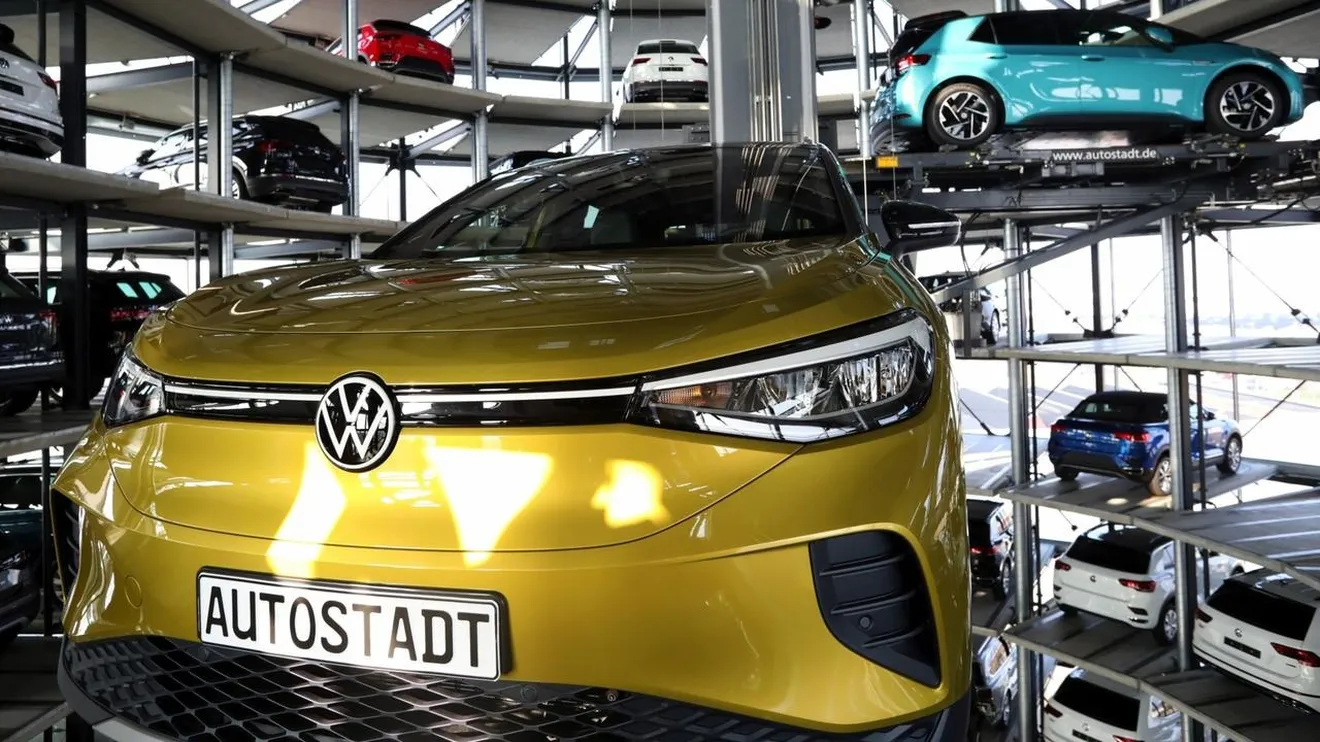 El mercado gris del que Volkswagen no quiere saber nada, sus eléctricos causan furor en Dubai con 'merecidos' problemas para los clientes