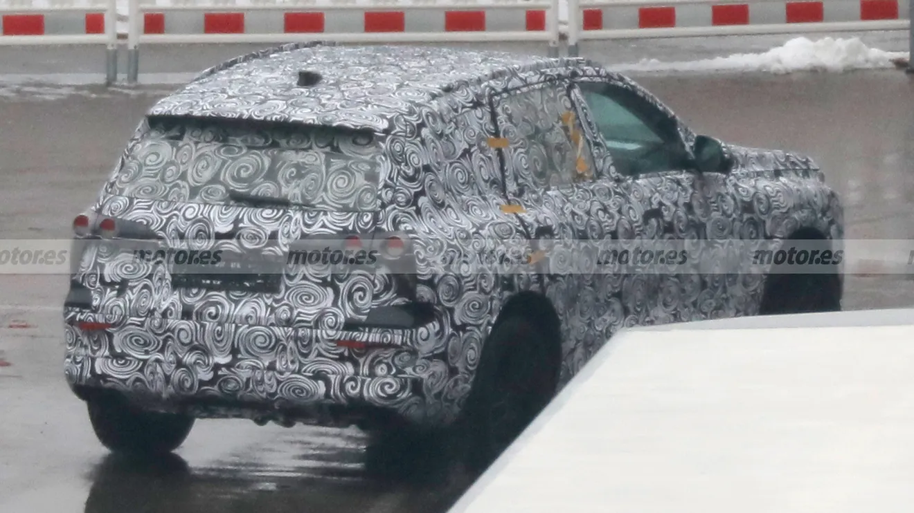 Audi Q7 2025 - foto espía posterior