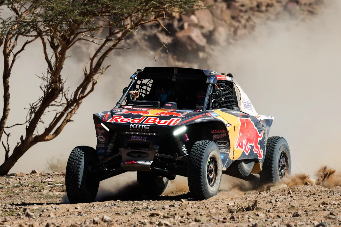 Carlos Sainz se lleva su cuarto 'Touareg' y pone la guinda al proyecto de Audi en el Dakar
