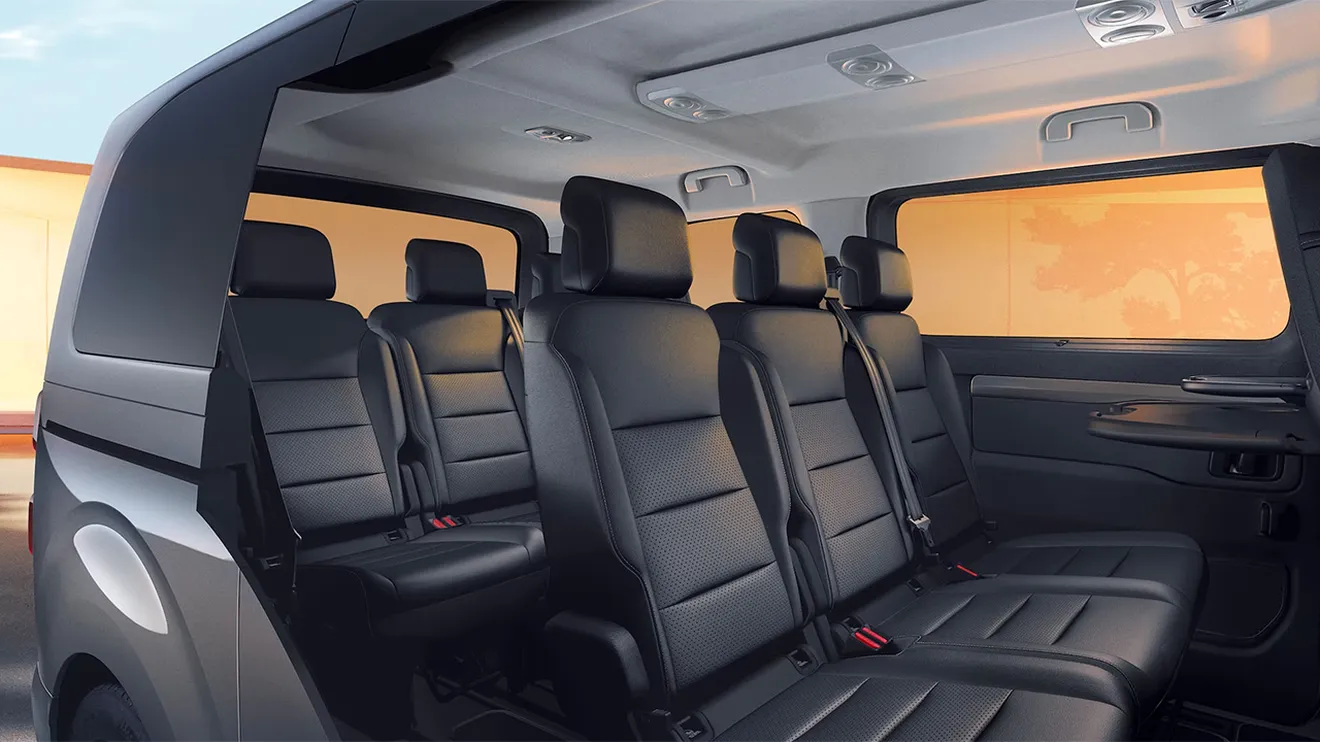 Peugeot Traveller 2024 - interior