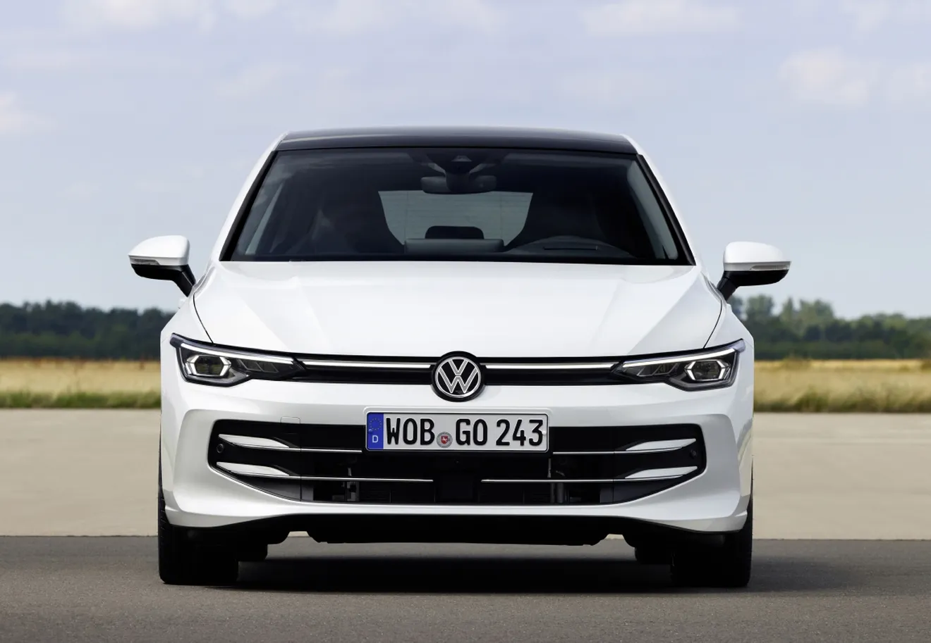 El Volkswagen Golf eHybrid experimenta cambios en 2024, una apuesta eficiente con un diseño renovado y tecnología avanzada