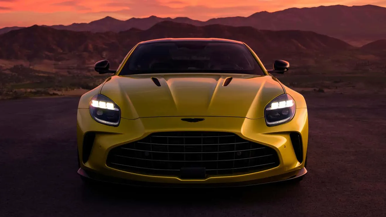 Aston Martin Vantage 2024 - frontal