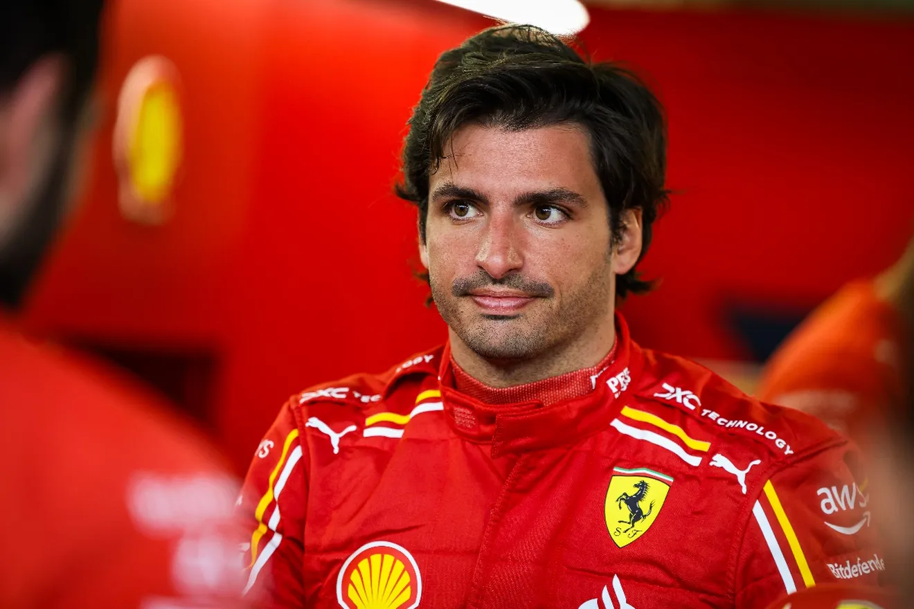 Carlos Sainz confirma las buenas sensaciones de Ferrari y espera una clasificación «apretada»