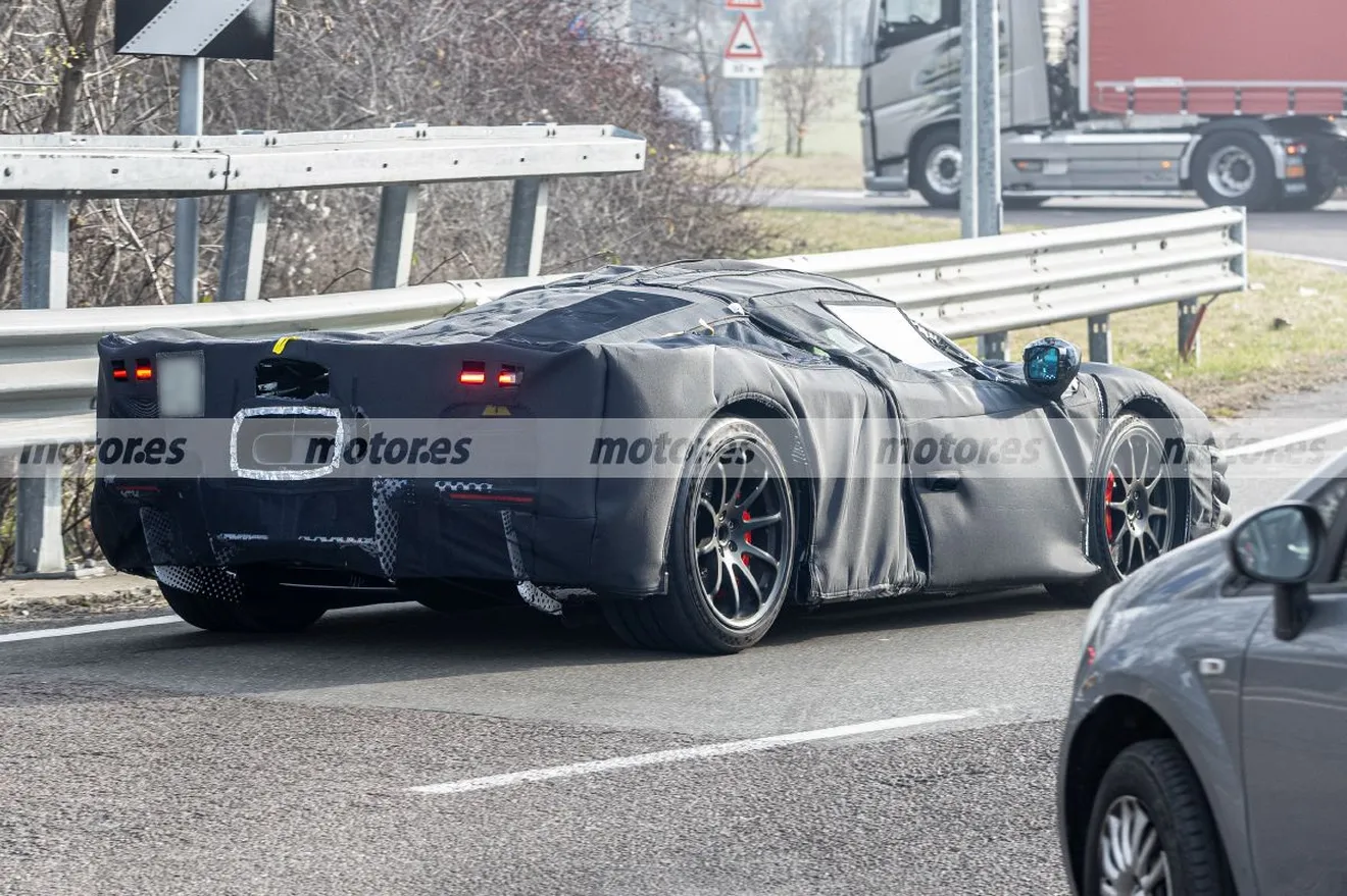 Fotos espía Ferrari F250 2025