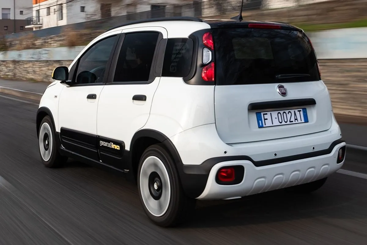 El legendario FIAT Panda se convierte en el Pandina, una edición especial del icónico italiano con más estilo y cargada de equipamiento2