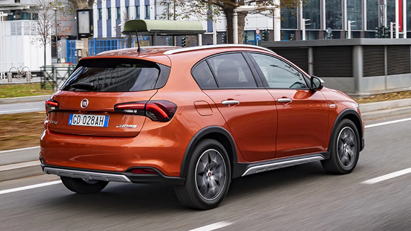 FIAT Tipo Cross - posterior