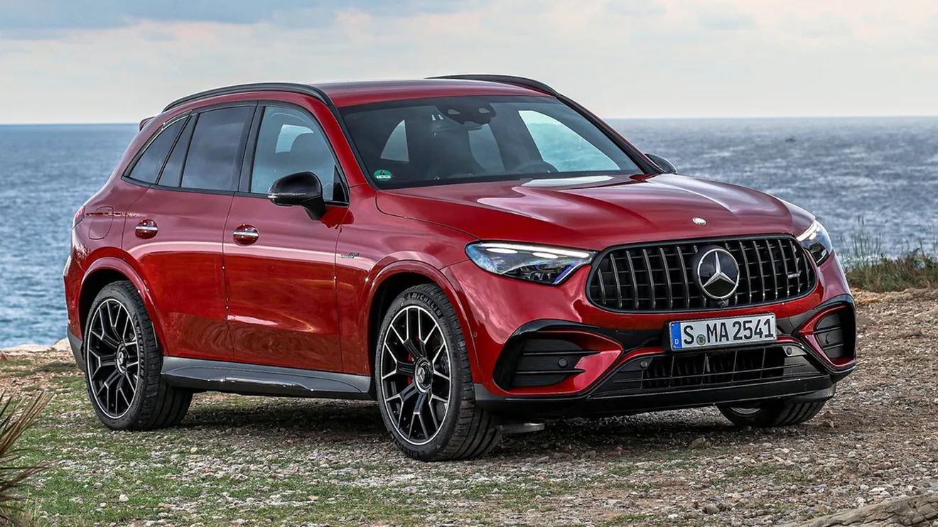 El nuevo Mercedes-AMG GLC 63 S E Performance ya tiene precio, tecnología PHEV para rozar los 700 CV y lucir la etiqueta ECO