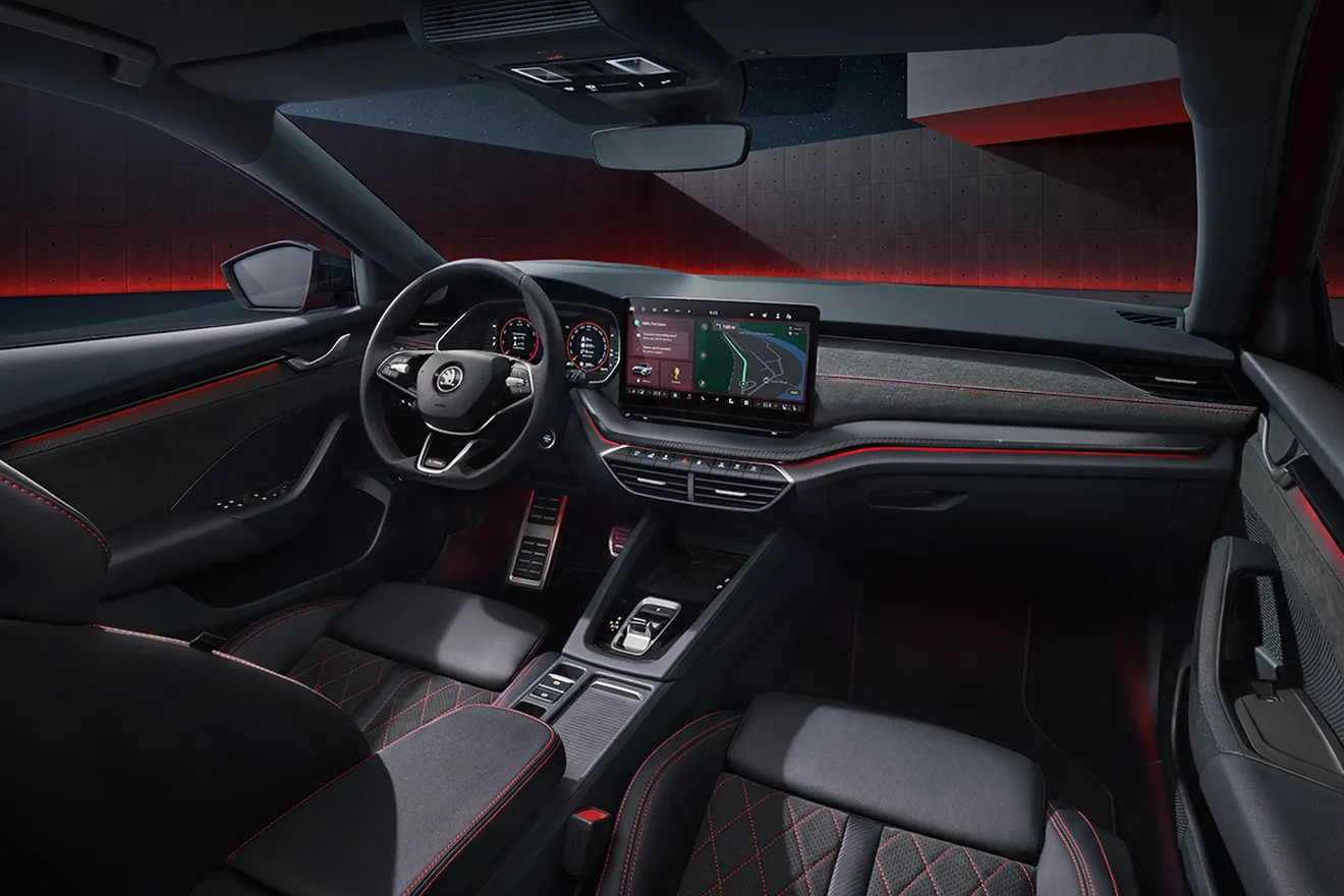 Skoda Octavia RS 2024 - interior