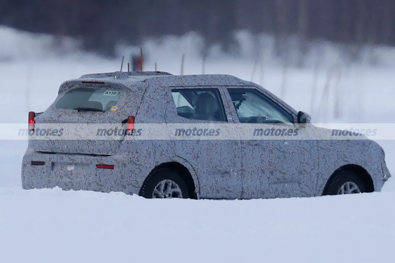 Fotos espía Mahindra XUV300 EV 2025