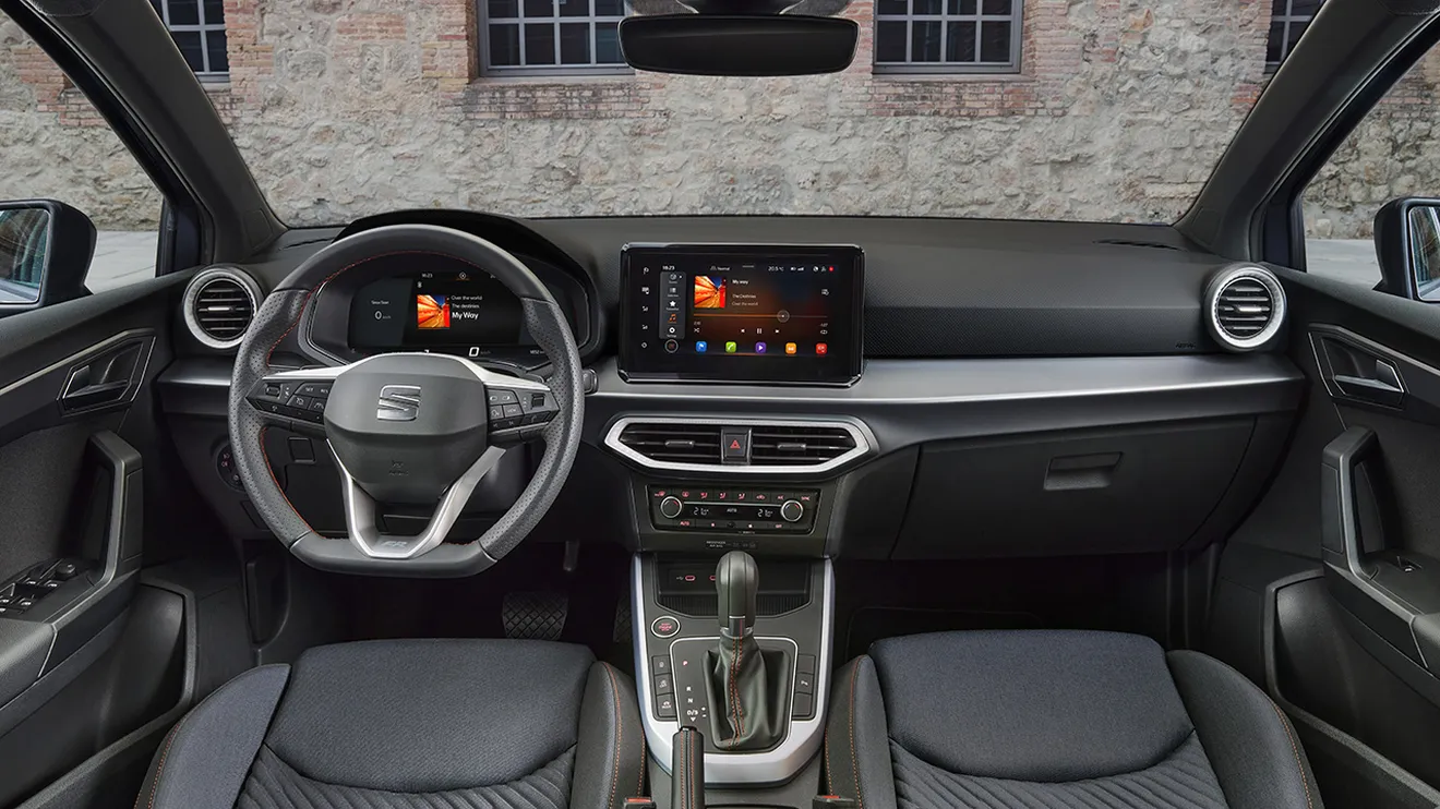 SEAT Arona FR Limited Edition - interior