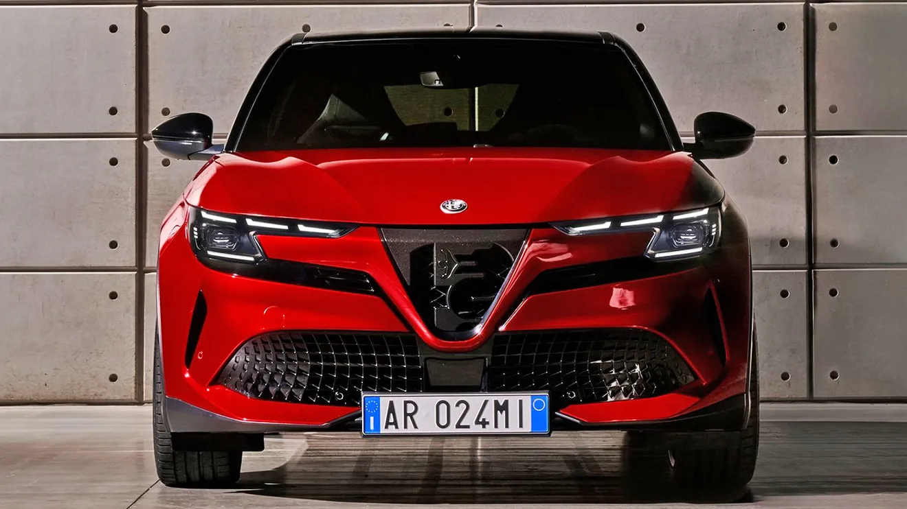 Olvídate del nombre Milano, en un inesperado movimiento Alfa Romeo renombra su nuevo SUV y desvela cómo se llamará