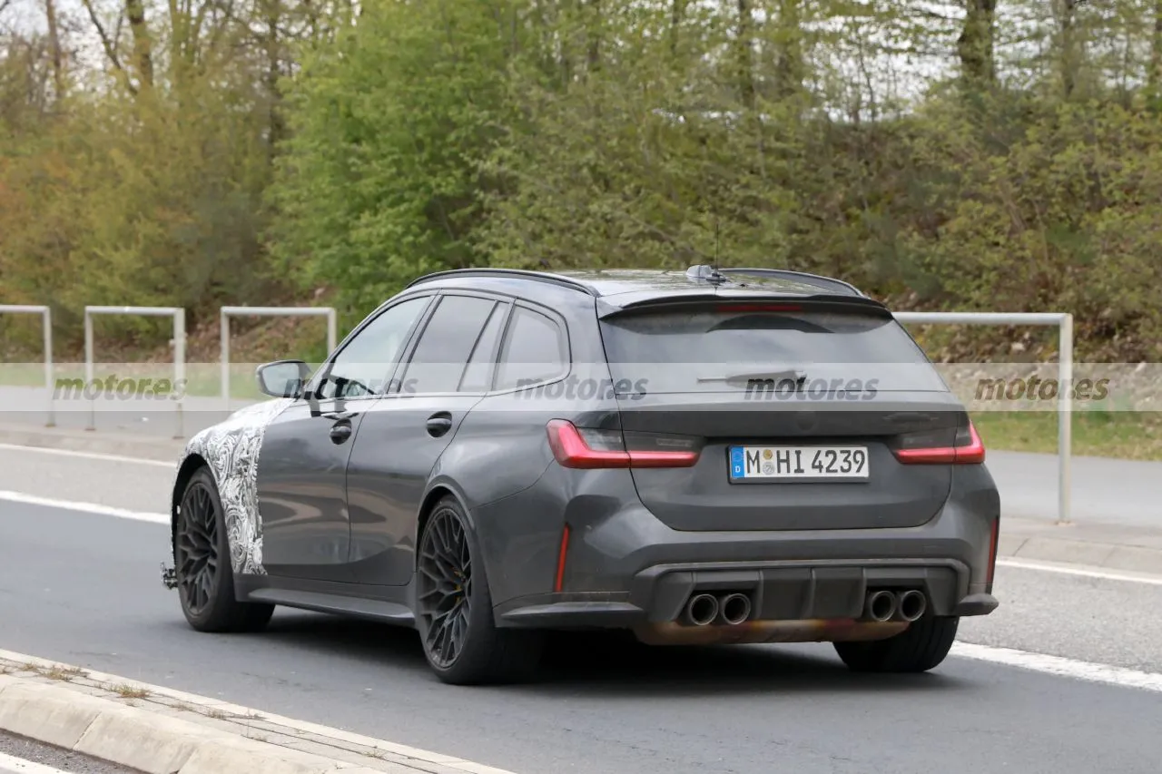 El nuevo BMW M3 CS Touring 2025 vuelve a ser cazado en pruebas, y esta vez con un diseño que deja poco a la imaginación14