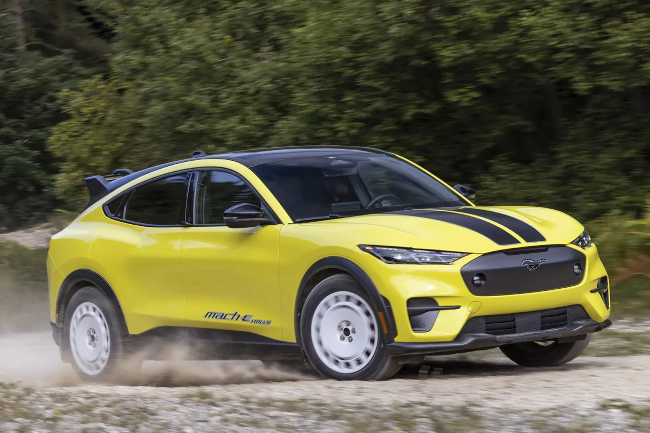 Ford presenta el Mustang Mach-E GT Rally, adrenalina pura en esta oda a la deportividad eléctrica para divertirse fuera del asfalto