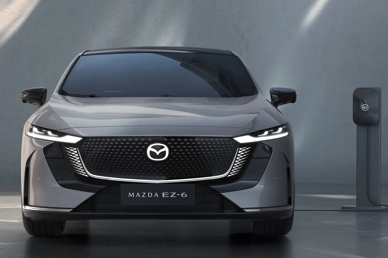 El Mazda EZ-6 reinventa el concepto de berlina Premium, un potencial sucesor del Mazda6 europeo pero que no saldrá de China