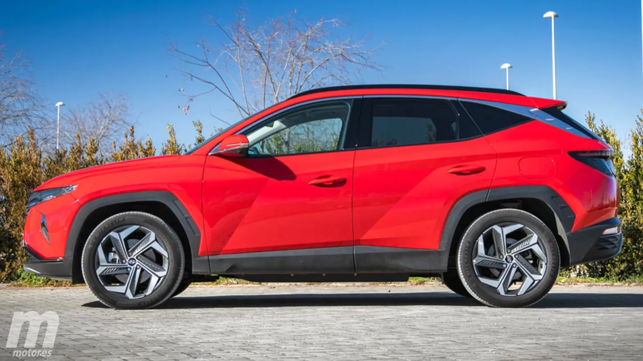 Con 7.400 € de descuento y etiqueta ECO, el SUV más vendido de Hyundai supera al KIA Sportage como el chollo del momento