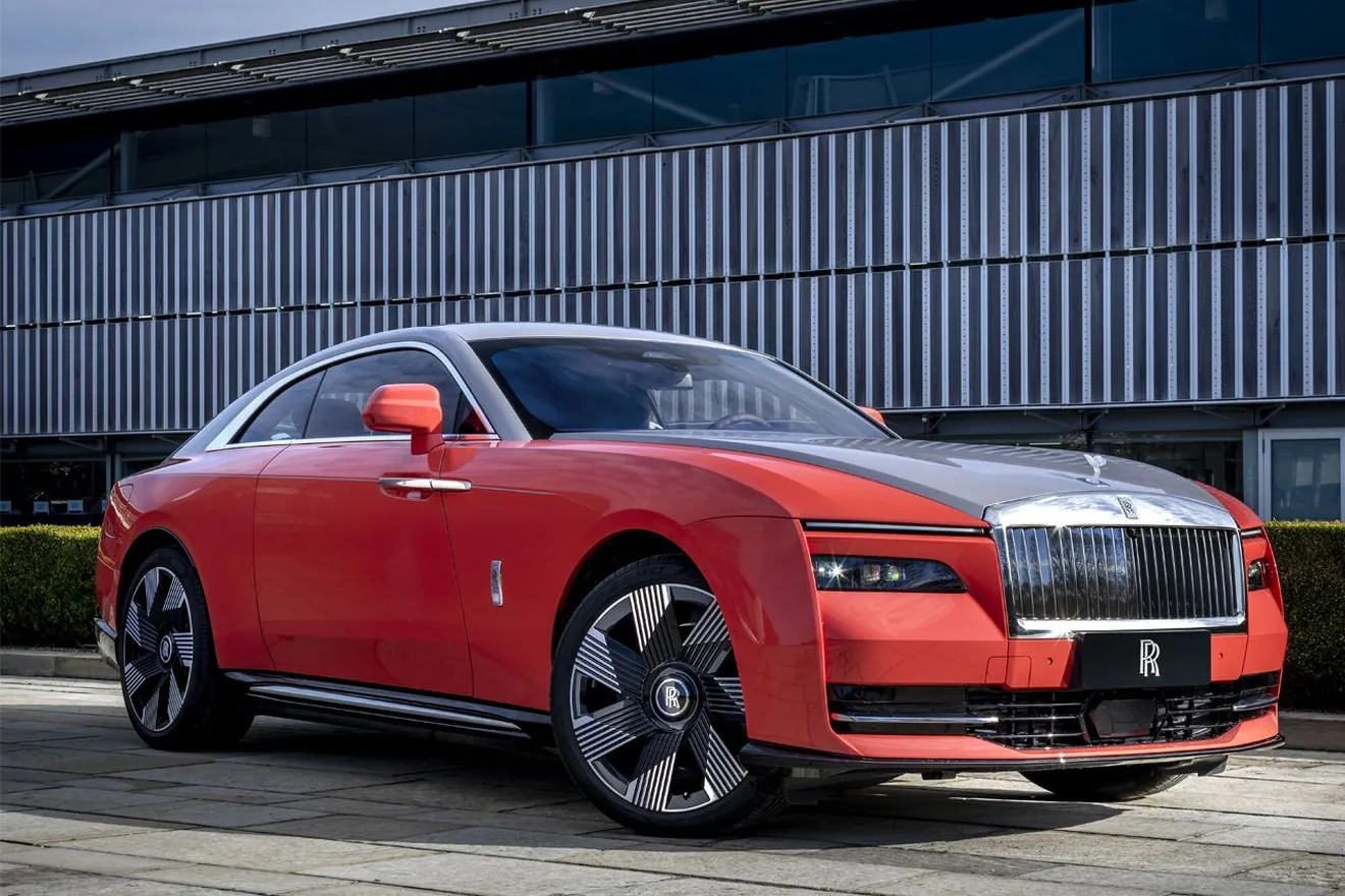 Rolls-Royce mima a los exquisitos clientes chinos con unos Ghost, Phantom y Spectre inspirados en paraísos terrenales