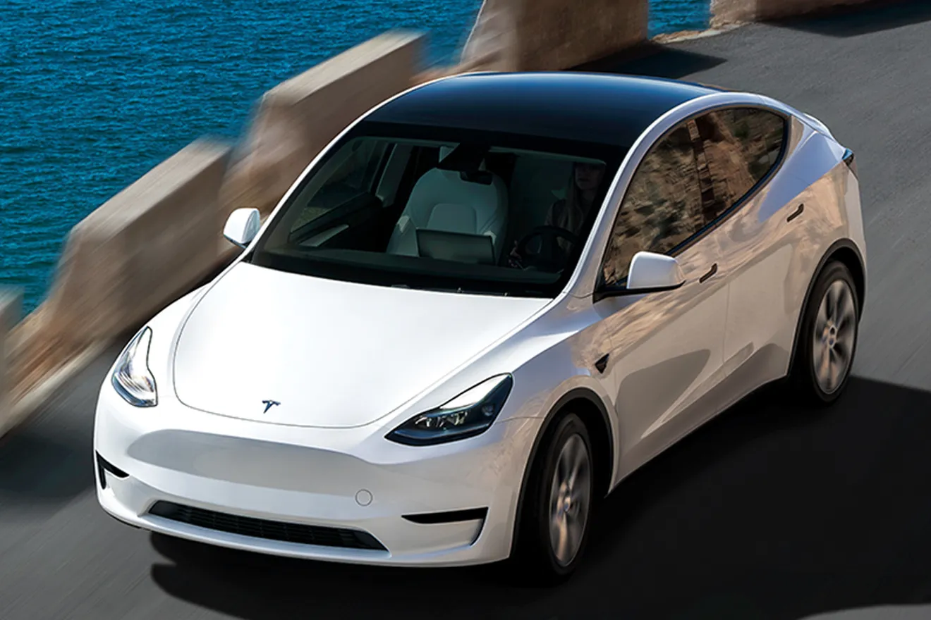 Tesla apuesta fuerte en España con una nueva versión del Model Y con 600 km de autonomía, una tabla de salvación en tiempos difíciles