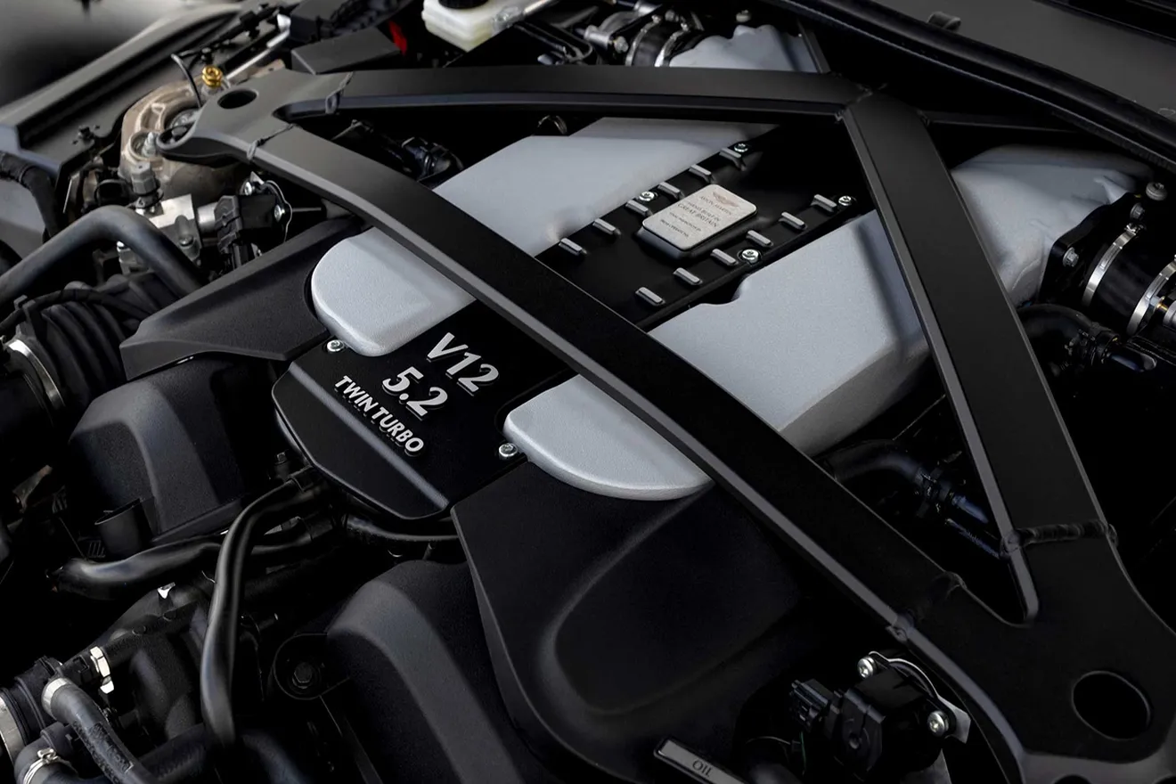 No todos los motores son iguales. Aston Martin define su futuro en dos claves a partir de la opinión de sus clientes