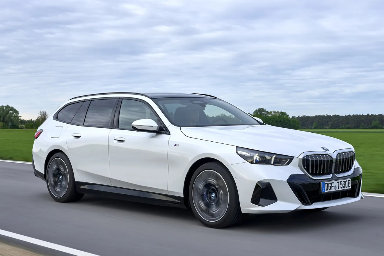 La gama del BMW Serie 5 2025 estrena nuevas motorizaciones, berlina y familiar ya con etiquetas ECO y CERO